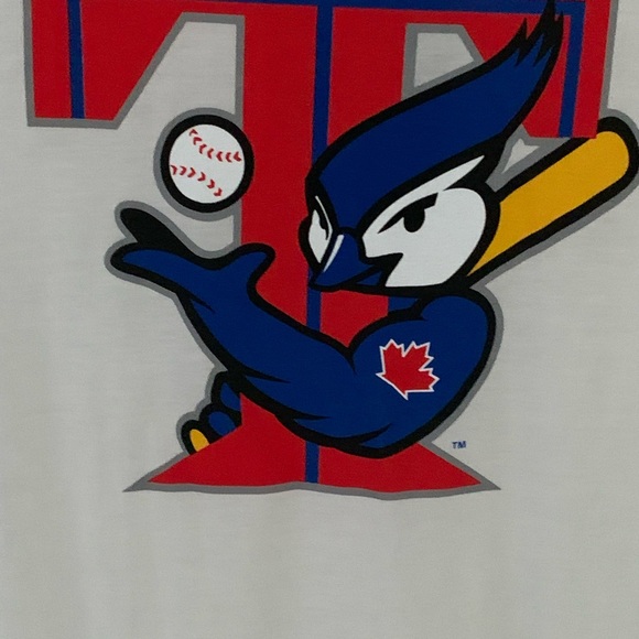 Toronto Blue Jays primary logo woman’s M tee shirt NWT - Picture 2 of 8